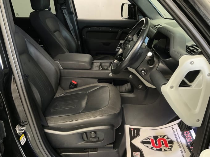 2025 Land Rover Defender