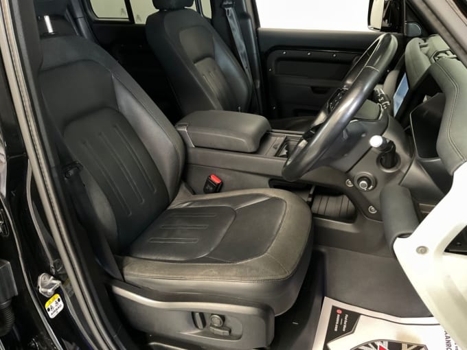2025 Land Rover Defender