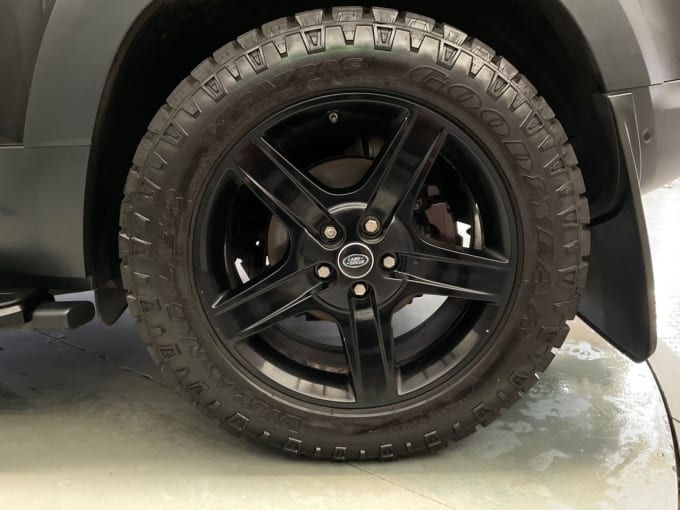 2025 Land Rover Defender