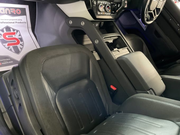 2025 Land Rover Defender