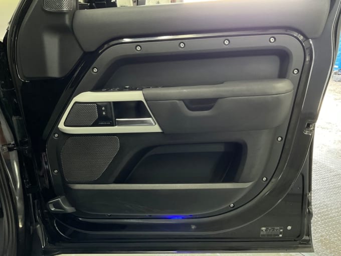 2025 Land Rover Defender