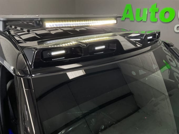 2025 Land Rover Defender