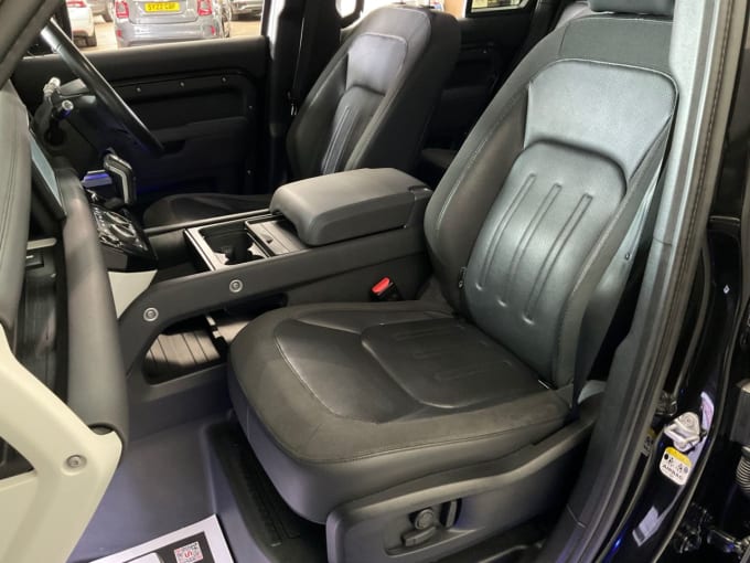 2025 Land Rover Defender