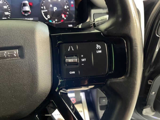 2025 Land Rover Defender