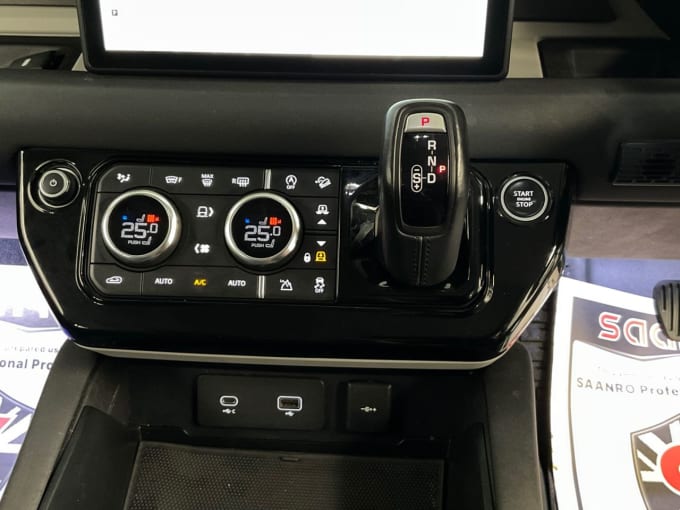 2025 Land Rover Defender