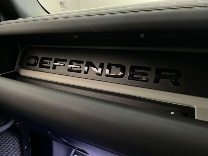 2025 Land Rover Defender