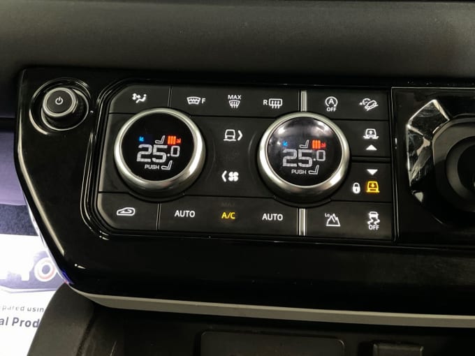 2025 Land Rover Defender