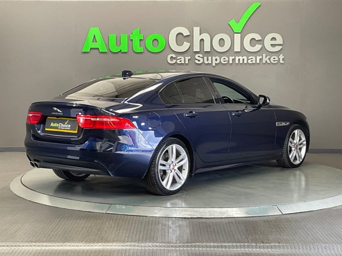 2025 Jaguar Xe