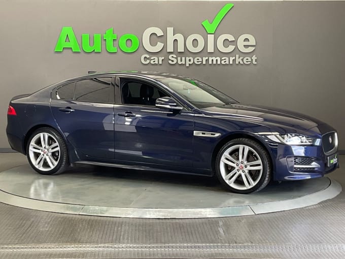 2025 Jaguar Xe