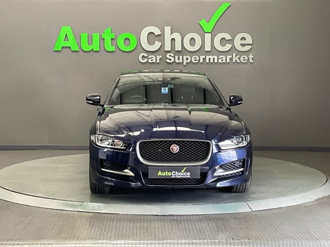 2025 Jaguar Xe