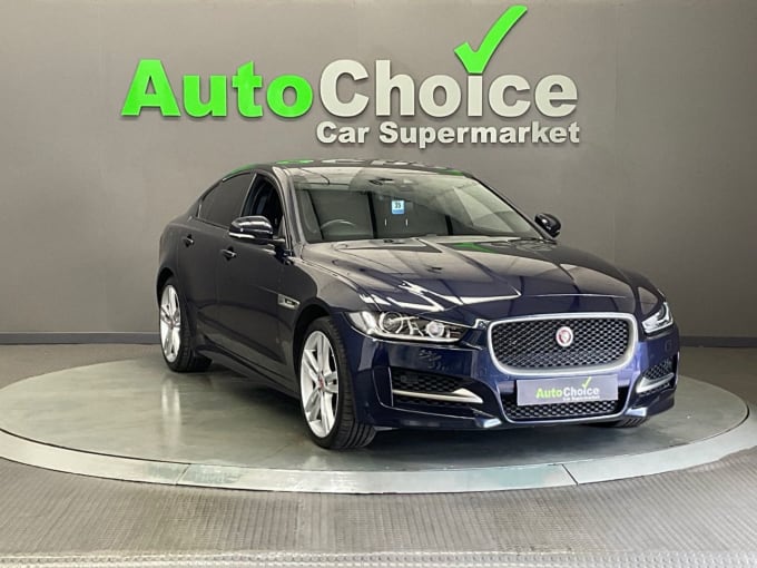 2025 Jaguar Xe