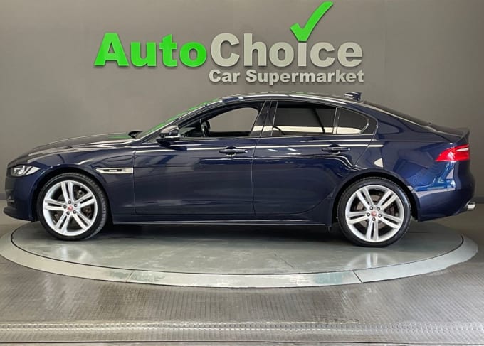2025 Jaguar Xe