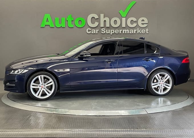 2025 Jaguar Xe