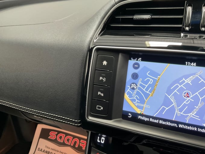 2025 Jaguar Xe