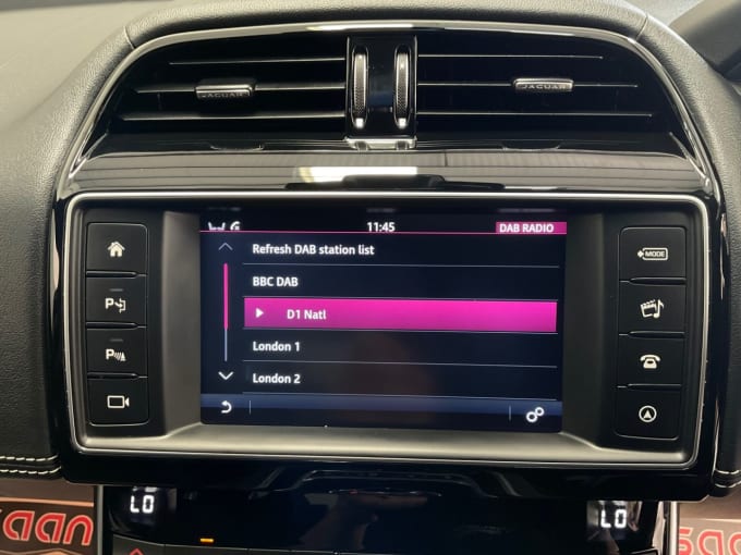 2025 Jaguar Xe