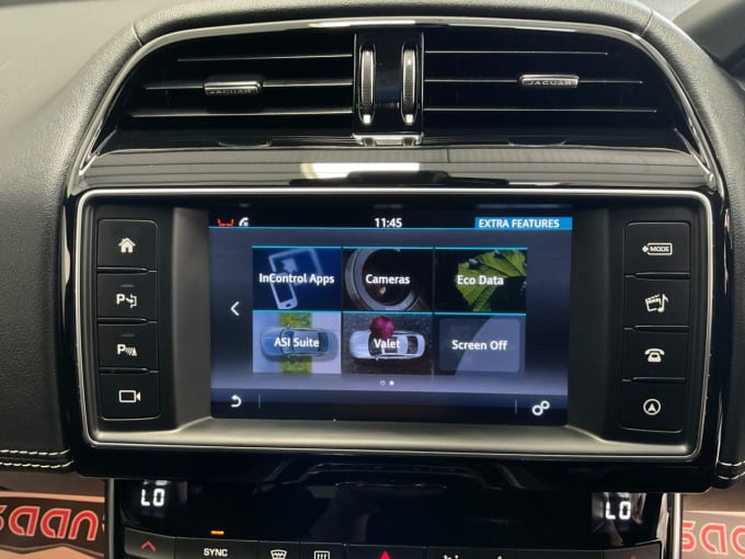 2025 Jaguar Xe