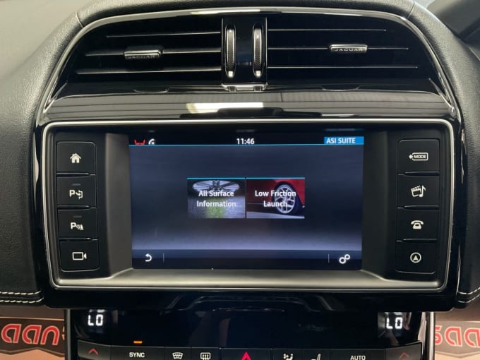 2025 Jaguar Xe