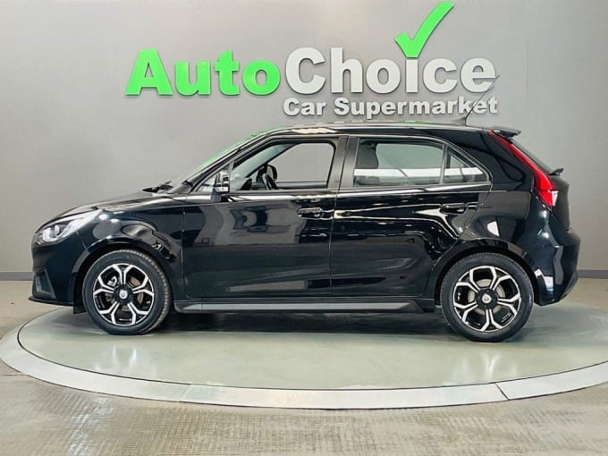 2025 Mg Mg3