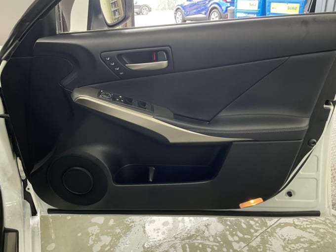 2025 Lexus Is