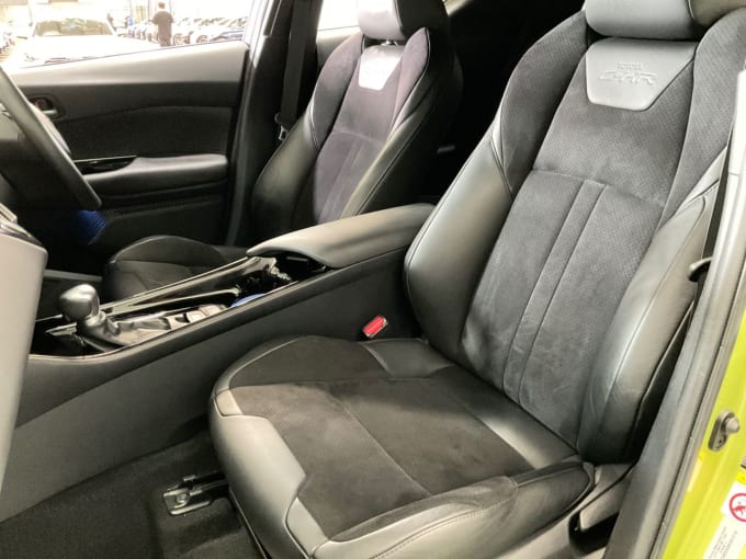 2025 Toyota C-hr