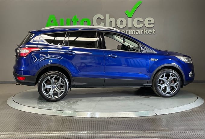 2025 Ford Kuga