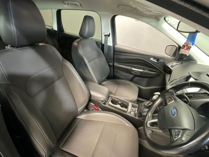2025 Ford Kuga