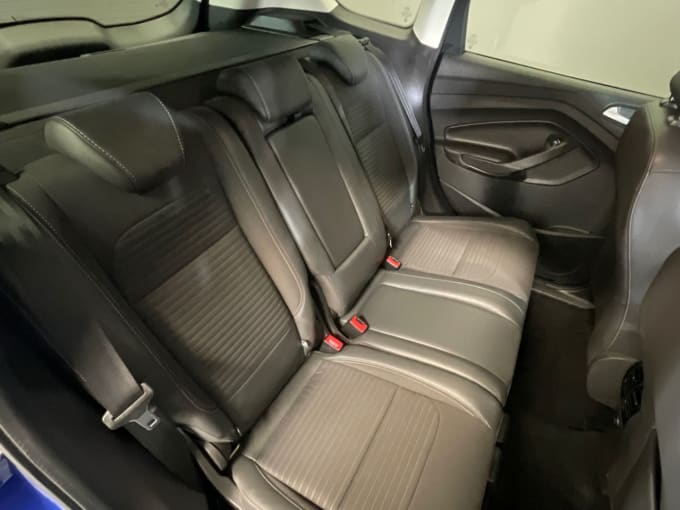 2025 Ford Kuga