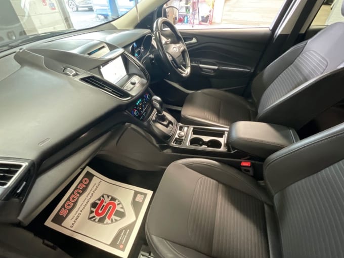 2025 Ford Kuga
