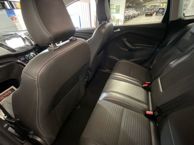 2025 Ford Kuga