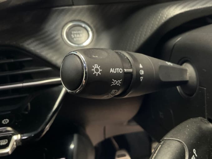 2025 Peugeot 208