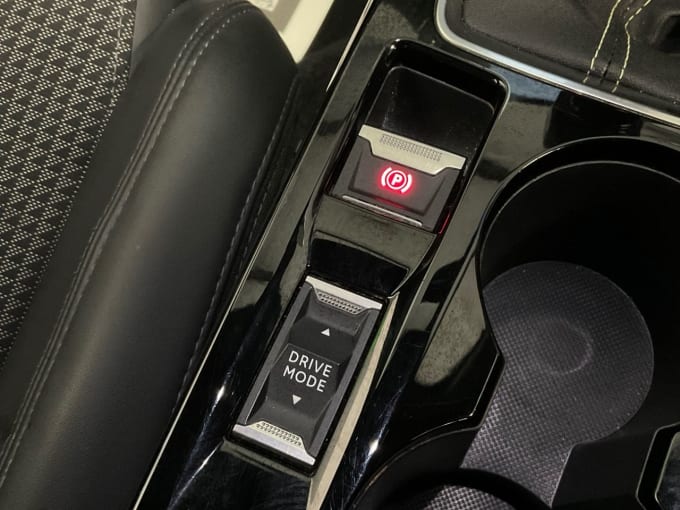 2025 Peugeot 208