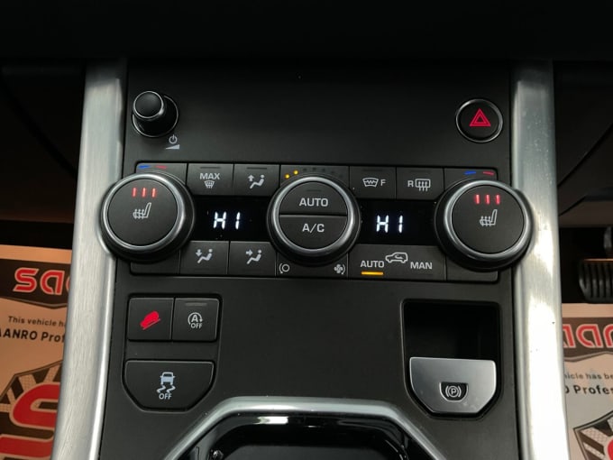 2025 Land Rover Range Rover Evoque