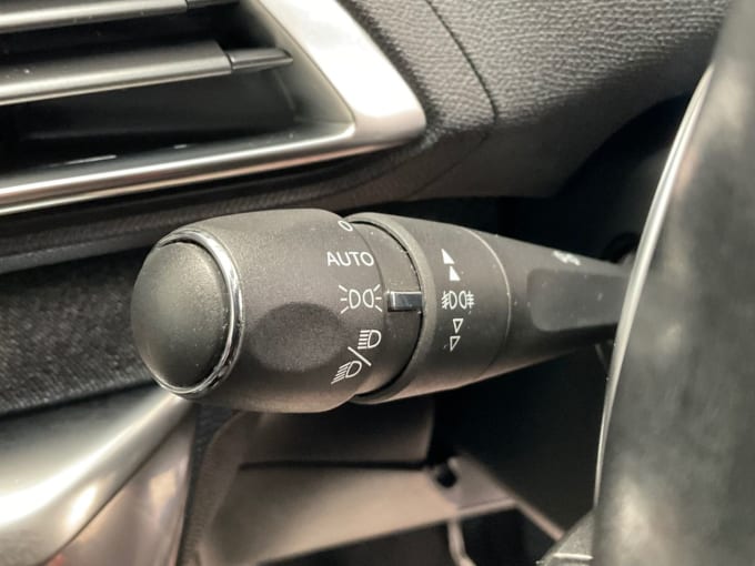 2025 Peugeot 3008