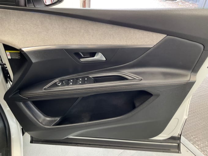 2025 Peugeot 3008