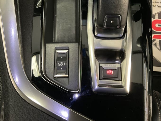 2025 Peugeot 3008