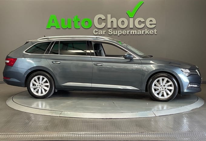 2025 Skoda Superb