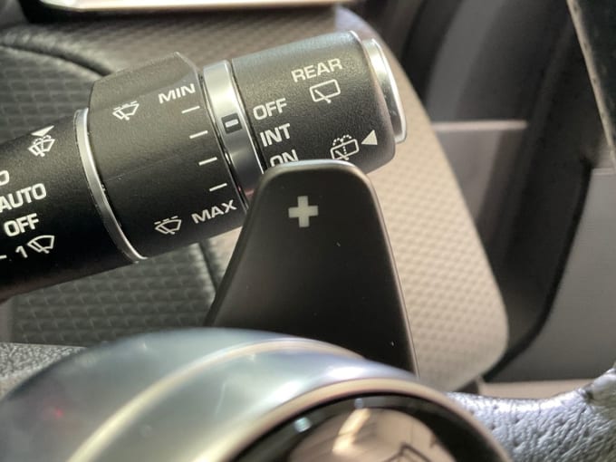 2025 Land Rover Range Rover Velar