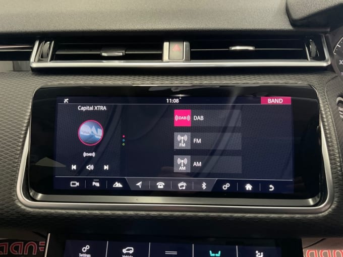 2025 Land Rover Range Rover Velar