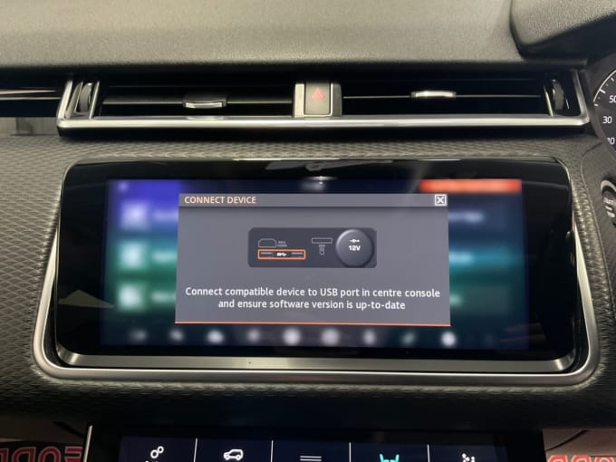 2025 Land Rover Range Rover Velar