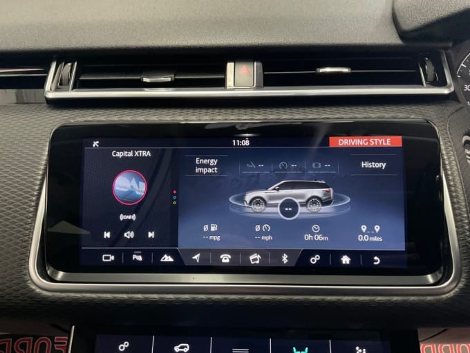 2025 Land Rover Range Rover Velar