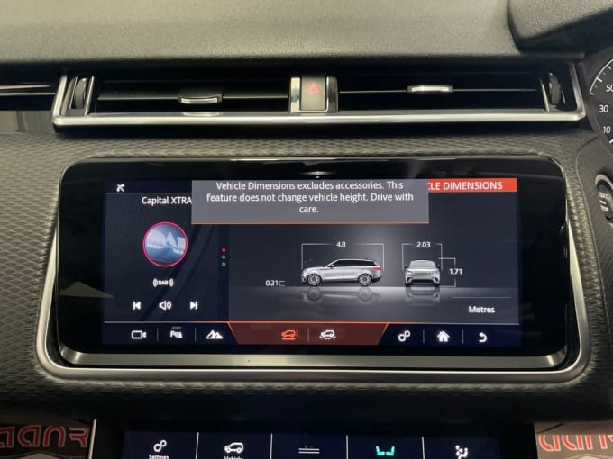 2025 Land Rover Range Rover Velar