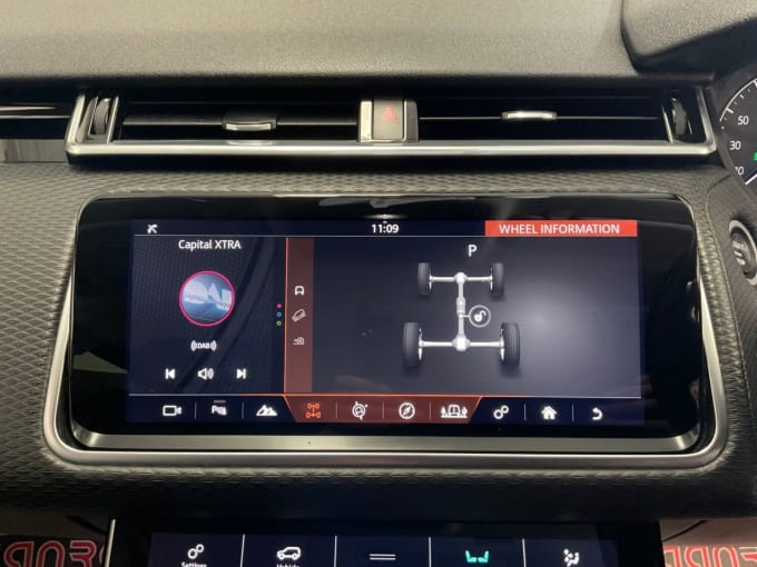 2025 Land Rover Range Rover Velar