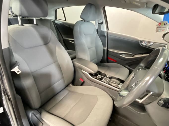2025 Hyundai Ioniq