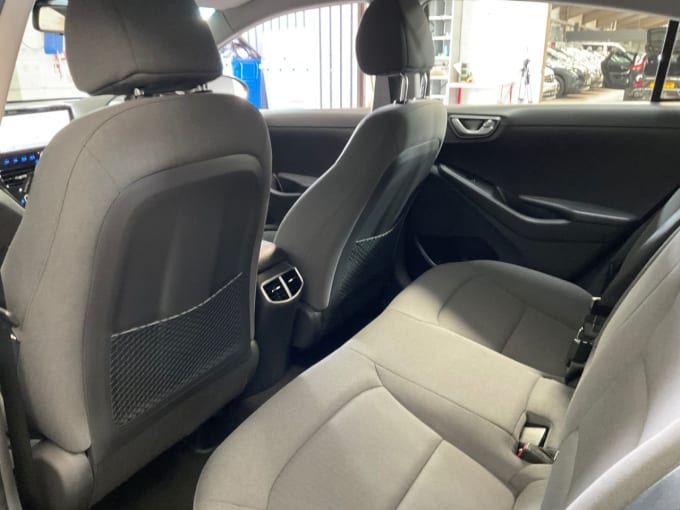 2025 Hyundai Ioniq