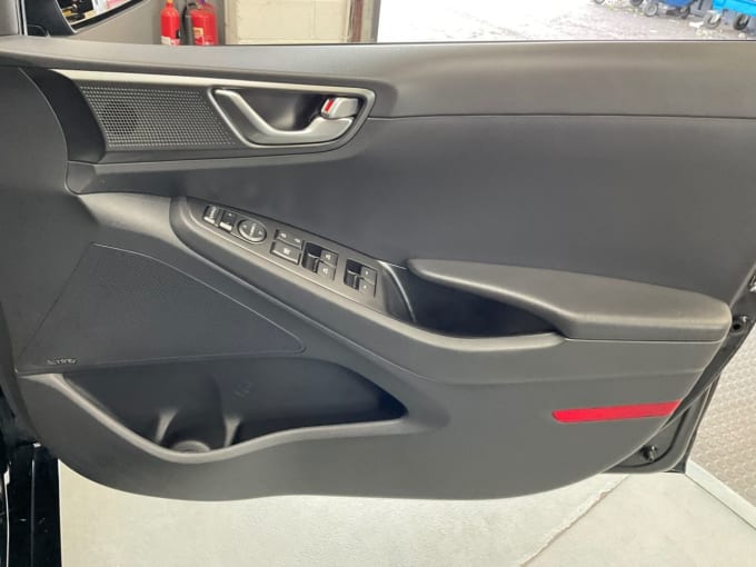 2025 Hyundai Ioniq