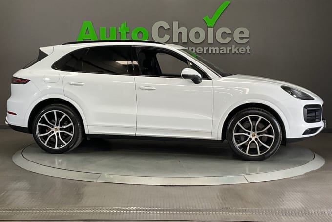 2025 Porsche Cayenne