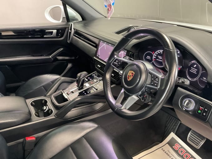 2025 Porsche Cayenne