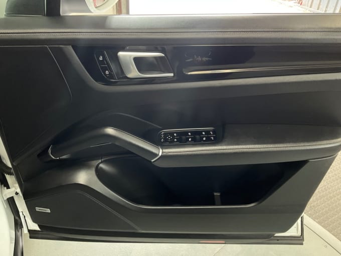 2025 Porsche Cayenne