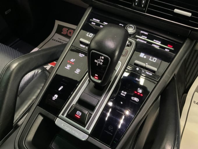 2025 Porsche Cayenne