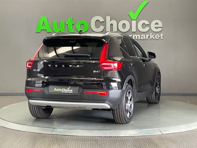 2025 Volvo Xc40